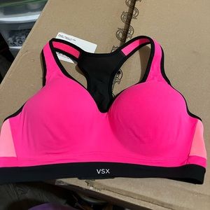 Victoria’s Secret sport 36C bra